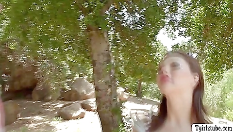 I am so happy to get my girlfriend deepthroated and bareback