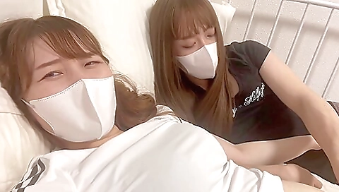 Japanese babe with a sexy face gets her pussy fucked