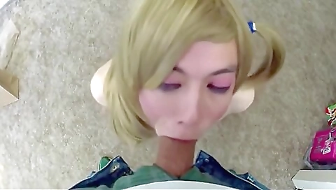 Amateur blonde shemale is getting fucked deepthroat