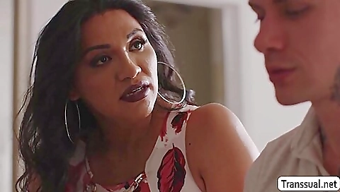 Shemale in stockings gets her asshole and pussy railed