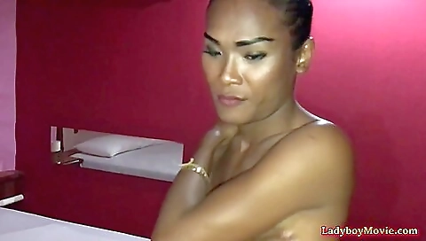 Japanese beauty is fucked in her ass by her lover in amateur video